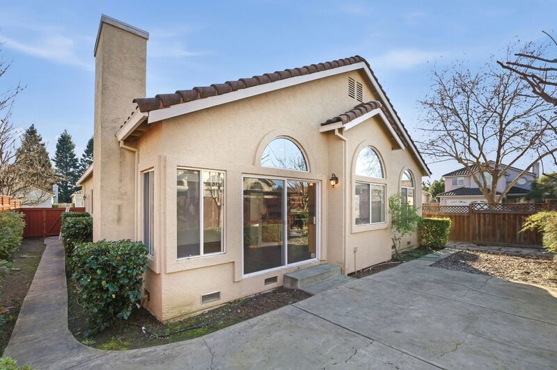 Desirable North Napa 3 Bed Single-Family Home property image
