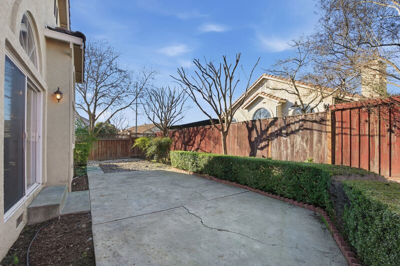 Desirable North Napa 3 Bed Single-Family Home property image