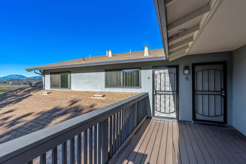 Renovated 2-Bedroom, 1-Bath Upstairs Apartment in St. Helena property image