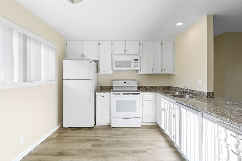 Renovated 2-Bedroom, 1-Bath Upstairs Apartment in St. Helena property image