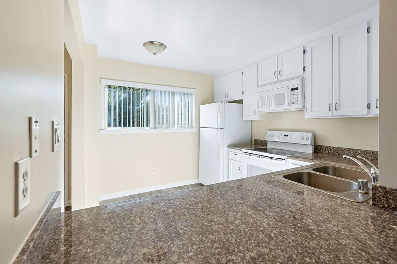 Renovated 2-Bedroom, 1-Bath Upstairs Apartment in St. Helena property image