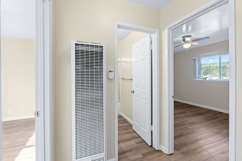 Renovated 2-Bedroom, 1-Bath Upstairs Apartment in St. Helena property image