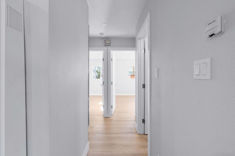 Renovated 2-Bedroom Apartment Near Downtown Napa property image