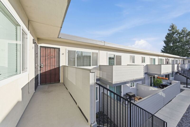 Centrally Located 2-Bedroom Apartment with Balcony property image