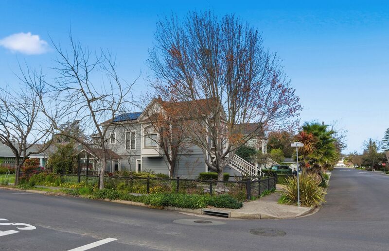 Charming 2BD with Private Yard in Napa’s Alphabet District property image