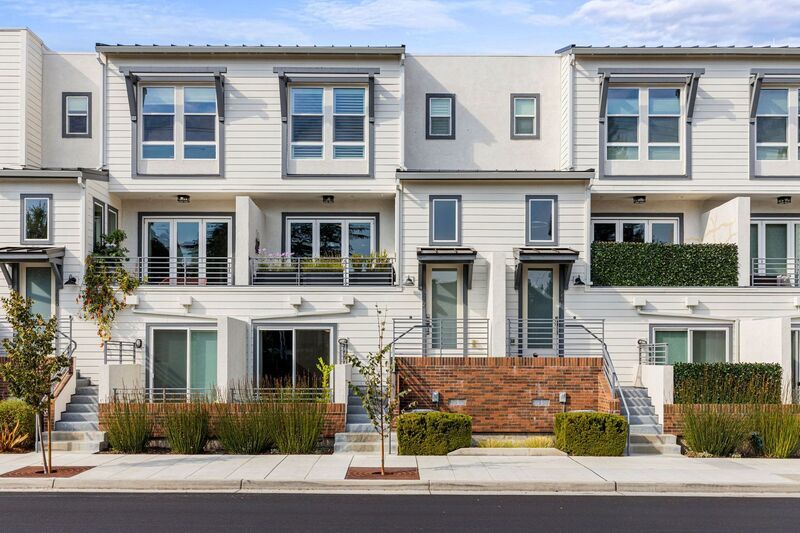 Modern Furnished Townhome in Downtown Napa property image