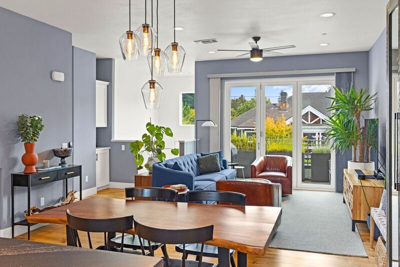 Modern Furnished Townhome in Downtown Napa property image