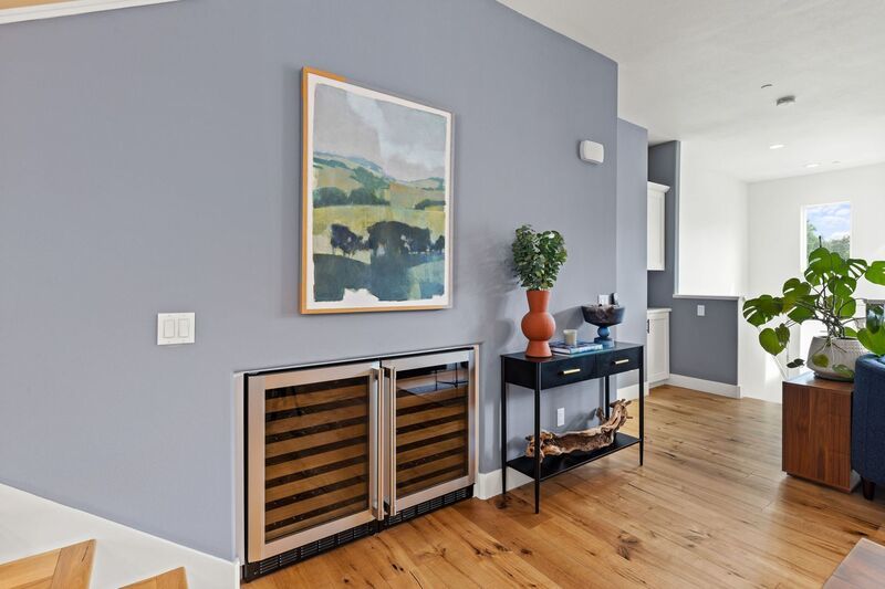 Modern Furnished Townhome in Downtown Napa property image