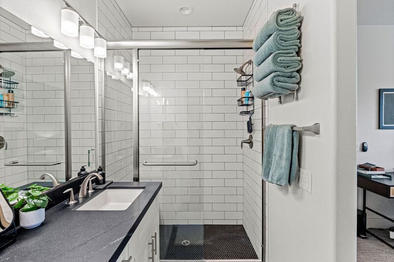 Modern Furnished Townhome in Downtown Napa property image