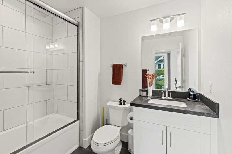 Modern Furnished Townhome in Downtown Napa property image