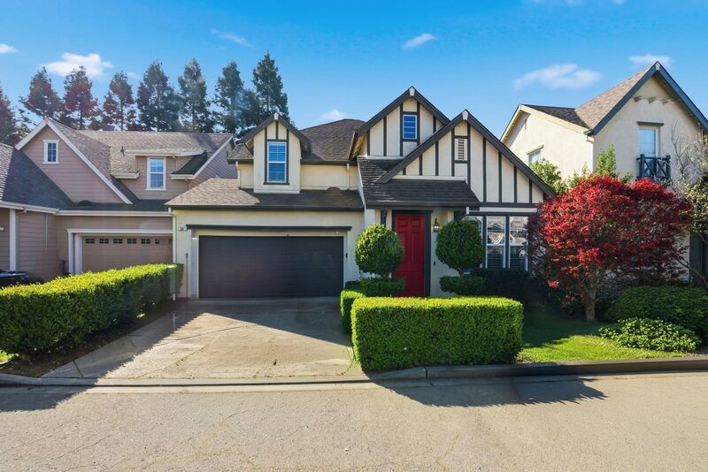 4 Bed 3 Bath Single Family Home in Napa property image