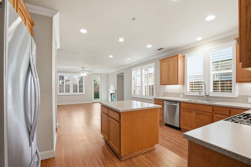 4 Bed 3 Bath Single Family Home in Napa property image