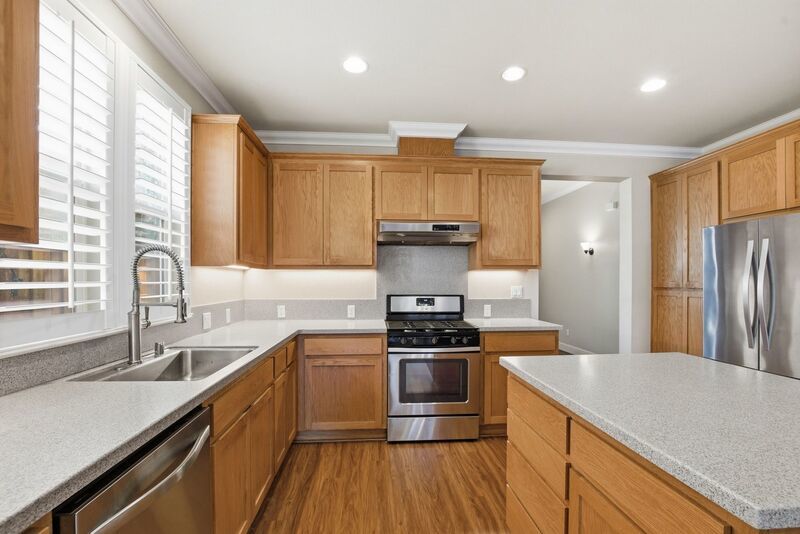 4 Bed 3 Bath Single Family Home in Napa property image