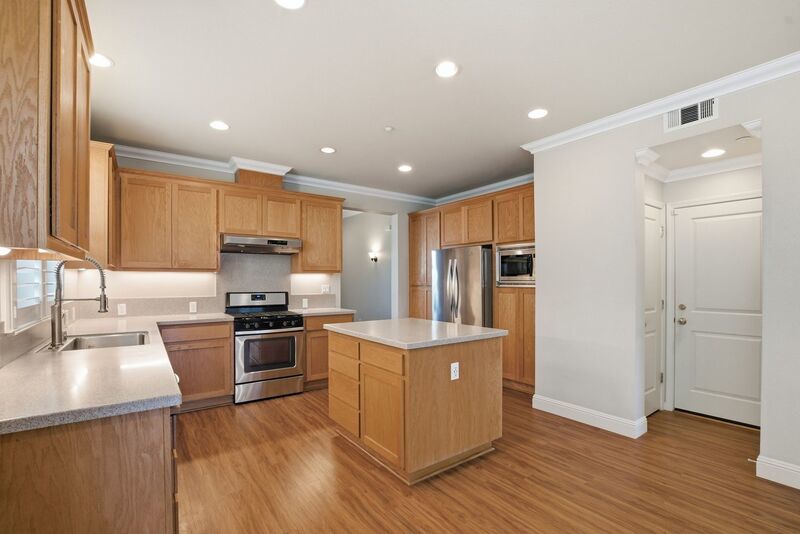 4 Bed 3 Bath Single Family Home in Napa property image