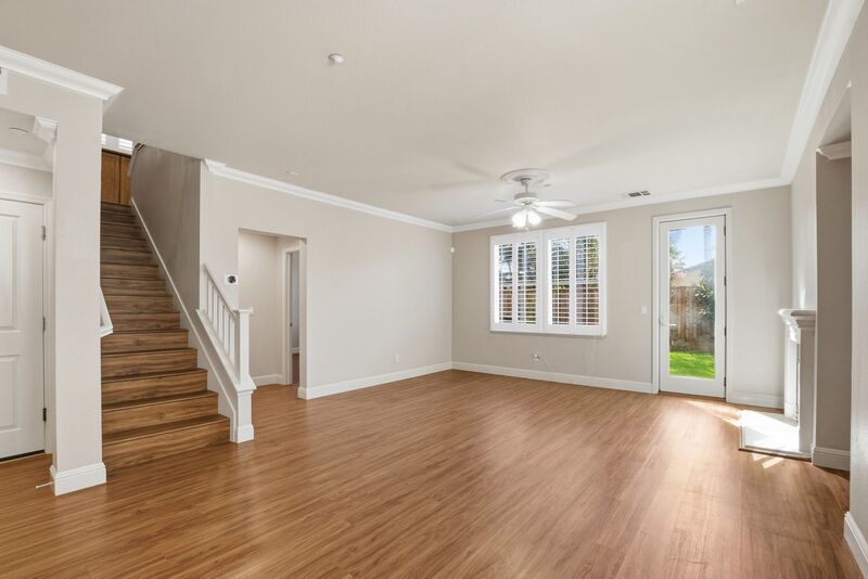 4 Bed 3 Bath Single Family Home in Napa property image