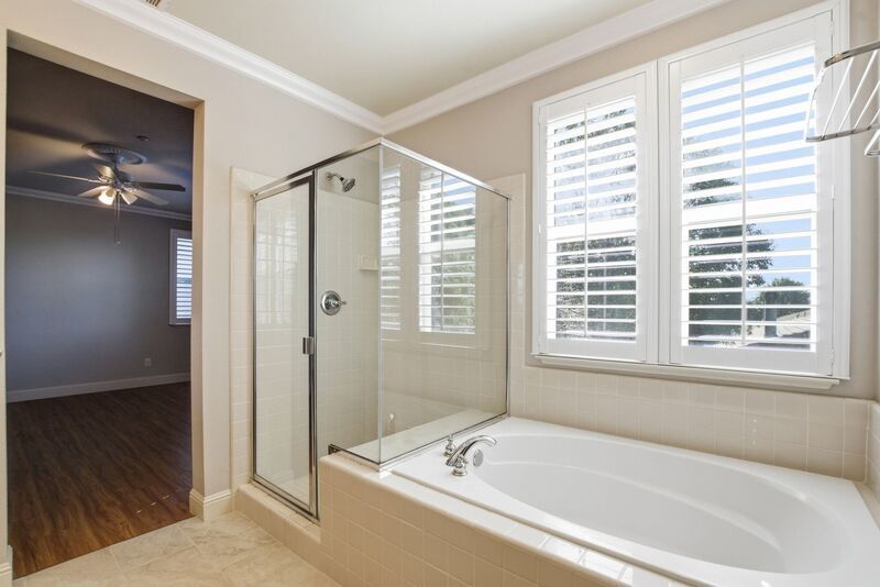 4 Bed 3 Bath Single Family Home in Napa property image