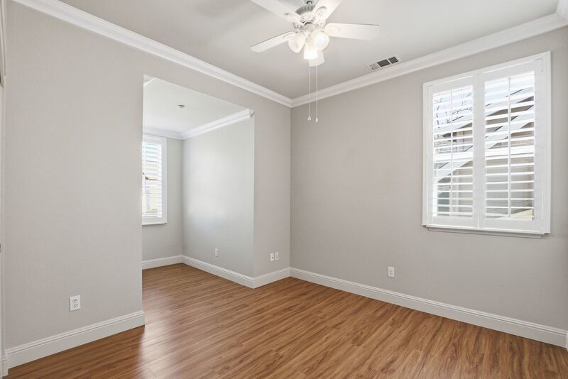 4 Bed 3 Bath Single Family Home in Napa property image