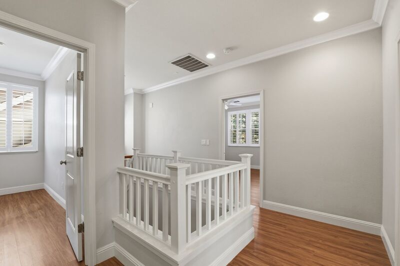 4 Bed 3 Bath Single Family Home in Napa property image