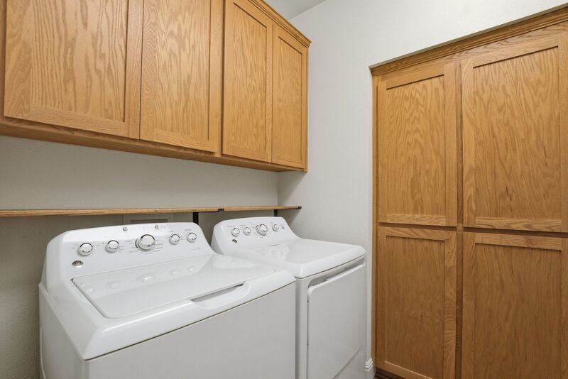 4 Bed 3 Bath Single Family Home in Napa property image