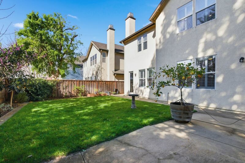 4 Bed 3 Bath Single Family Home in Napa property image