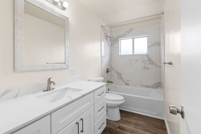 Centrally Located 2 Bedroom, 1.5 Bath Apartment with Remodeled Interiors property image