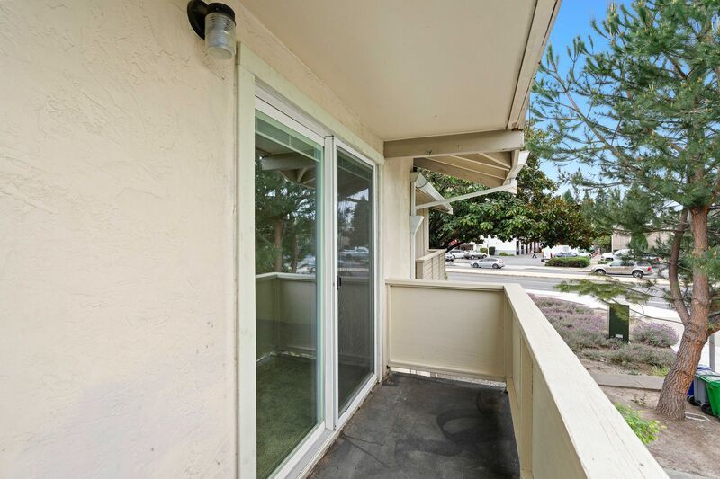 Centrally Located 2 Bedroom, 1.5 Bath Apartment with Remodeled Interiors property image