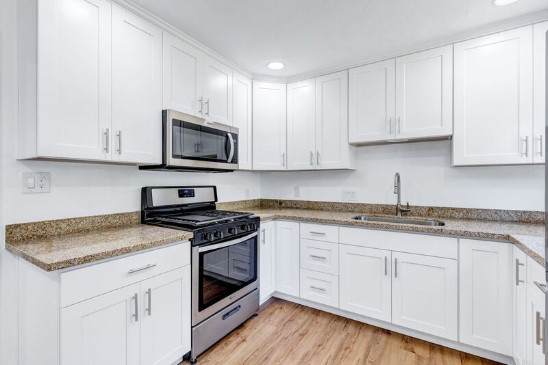 2 bedroom 1 bathroom property image