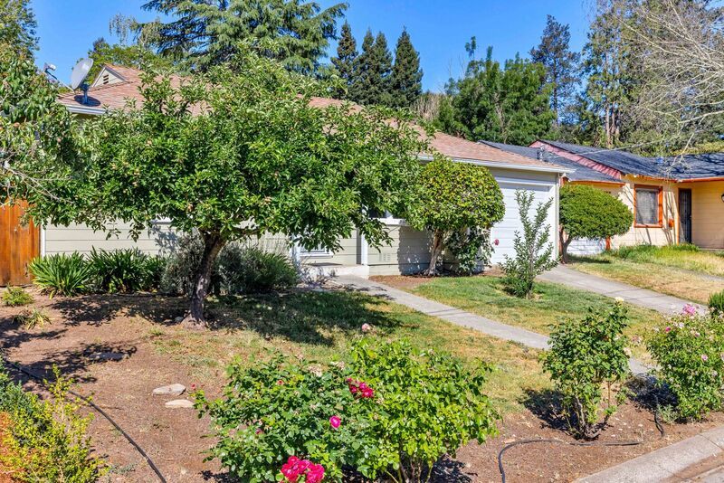 2 bedroom 1 bathroom property image