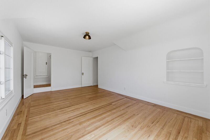 Charming 2 bed, 1.5 bath Alta Heights Home property image