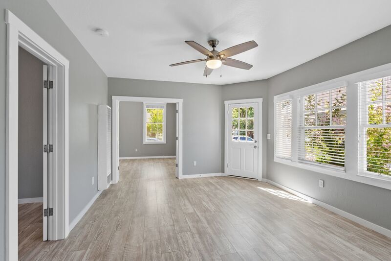 Spacious 2 Bedroom, 1 Bathroom Downtown Napa Apartment property image