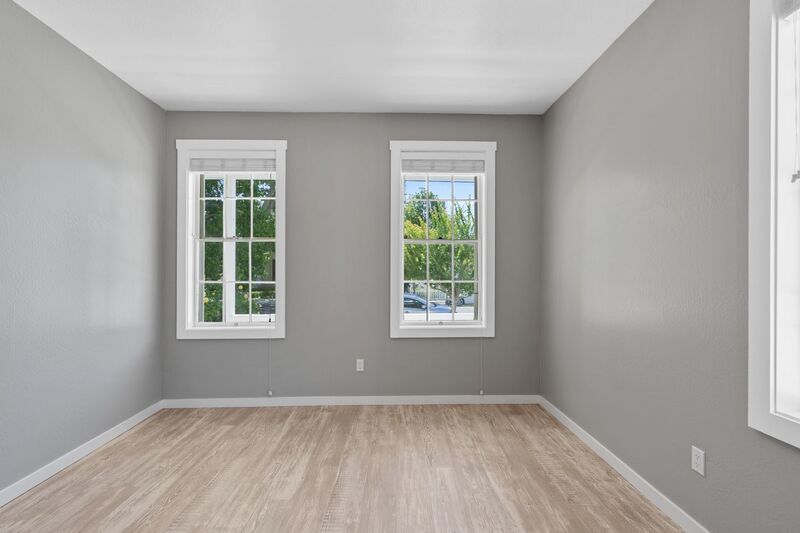 Spacious 2 Bedroom, 1 Bathroom Downtown Napa Apartment property image