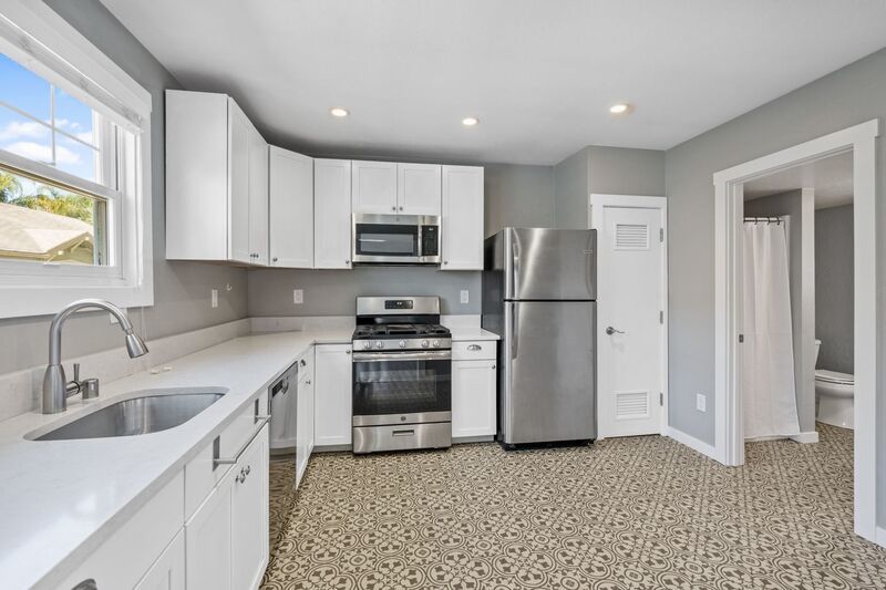 Spacious 2 Bedroom, 1 Bathroom Downtown Napa Apartment property image