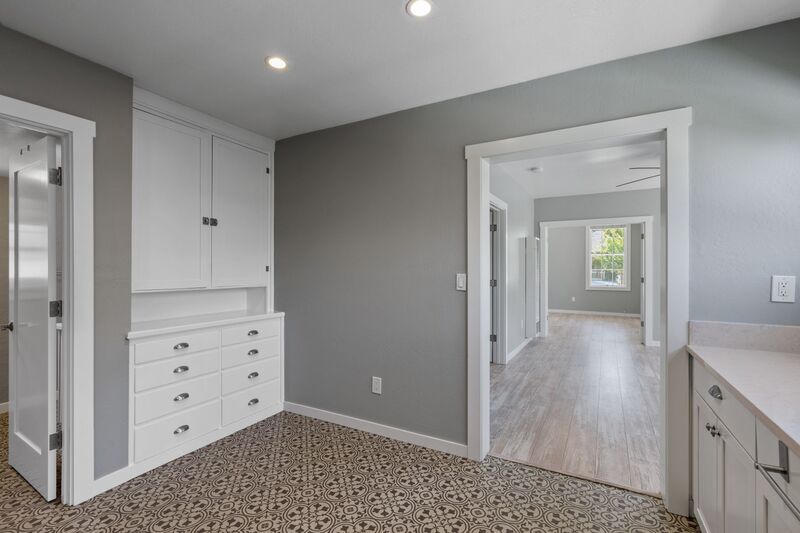 Spacious 2 Bedroom, 1 Bathroom Downtown Napa Apartment property image