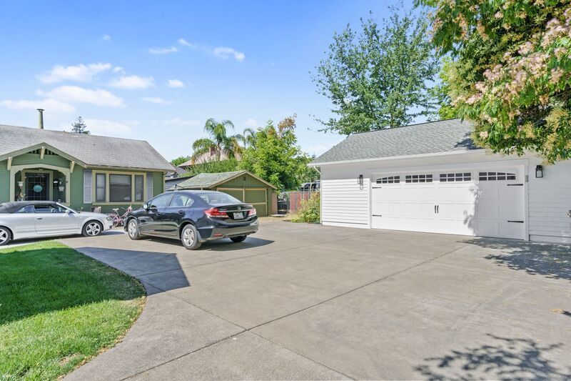 Spacious 2 Bedroom, 1 Bathroom Downtown Napa Apartment property image