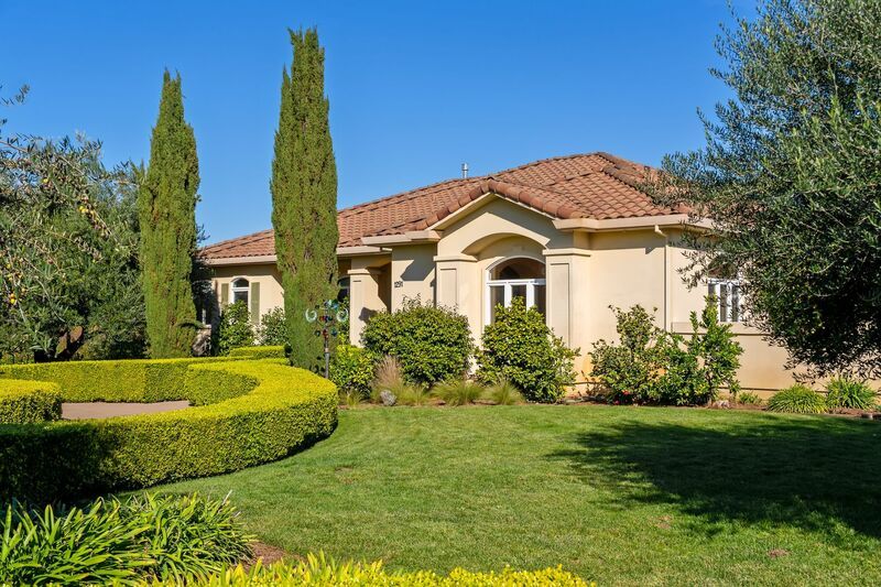 Monticello Road Home with Scenic Vineyard Views property image