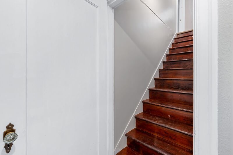 Charming 4-Bedroom, 2-Bath Home in the Historic Napa Abajo District property image