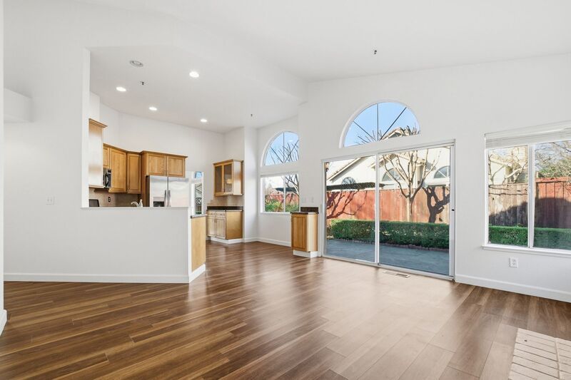 Desirable North Napa 3 Bed Single-Family Home property image